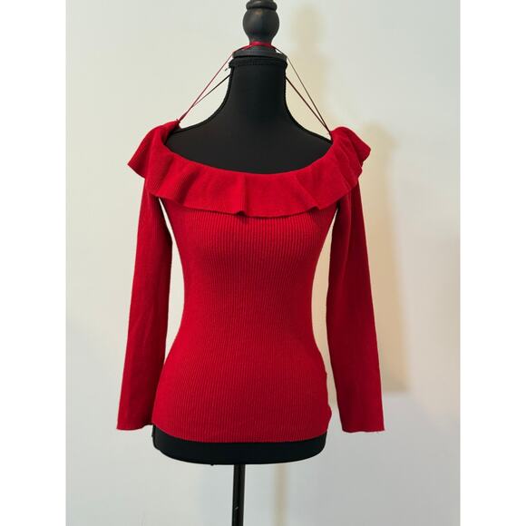 Guess Longsleeve Beatrice Off The Shoulder Sweater in Red - Picture 1 of 3